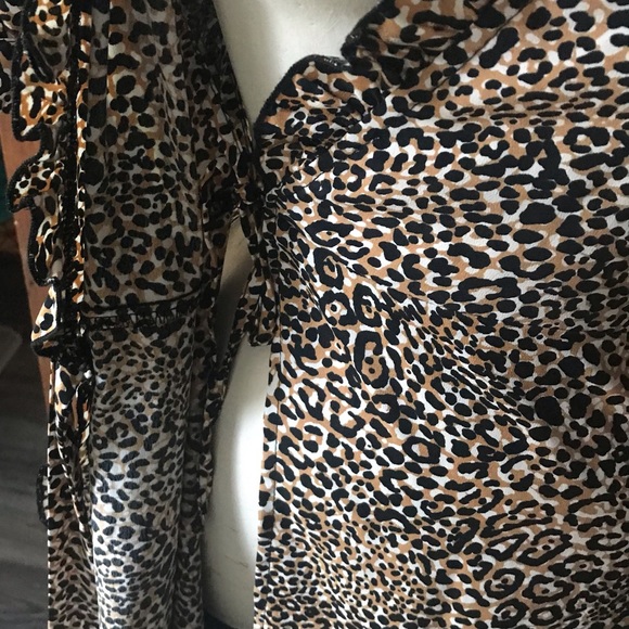 TOPSHOP Animal Print Mini Wrap Dress - Picture 5 of 8